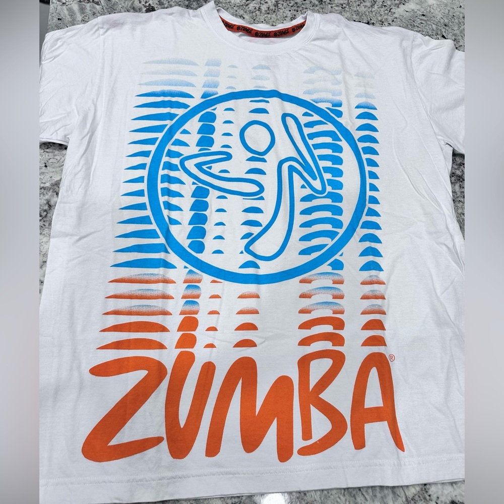 NWOT Zumba Wear Tee Large